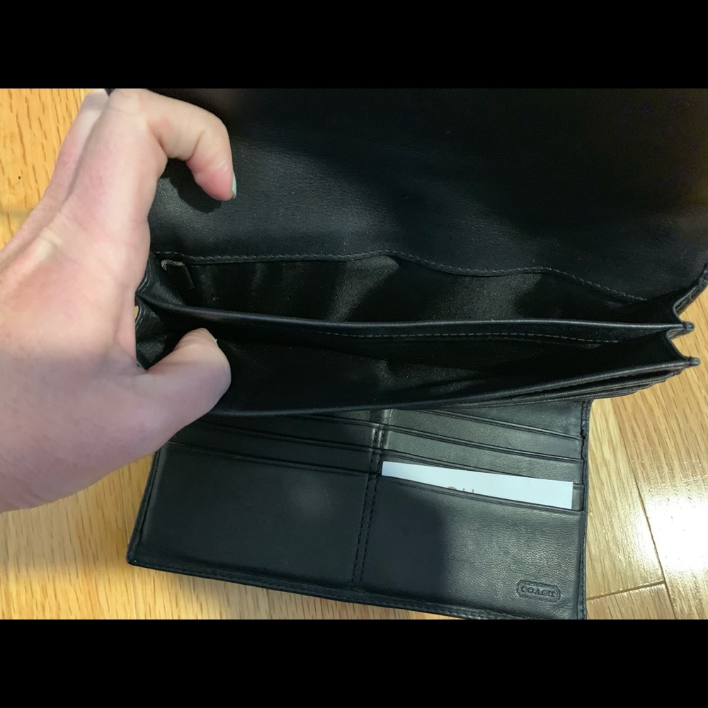 Coach Wallet - Picture 4 of 4